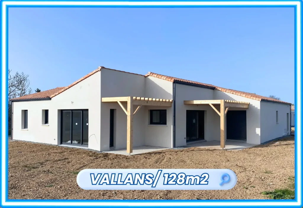 Maison traditionnelle terminée avec pergolas en bois terrasse